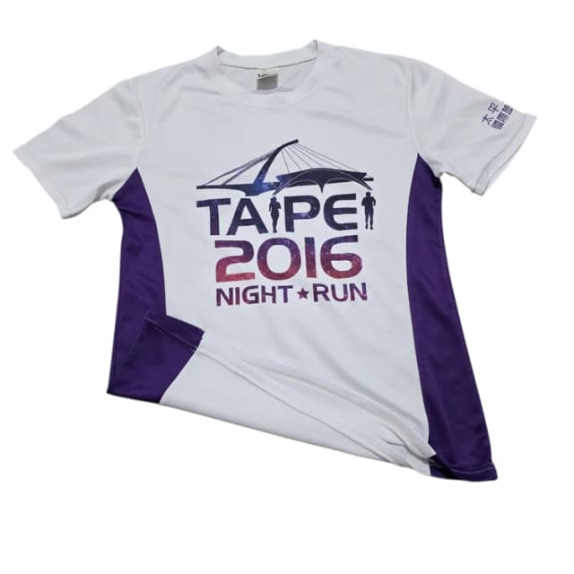 تیشرت ورزشی Taipei 2016 اورجینال استوک سایز S، سبک، تنفس‌پذیر و مناسب دویدن و باشگاه. جنس پلی‌استر.